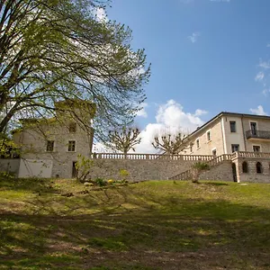 Castel Serein Couette-café Maubec (Isere)