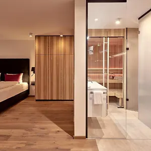 Aparthotel Staufen Am Schlossberg