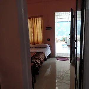  Guest house River View India